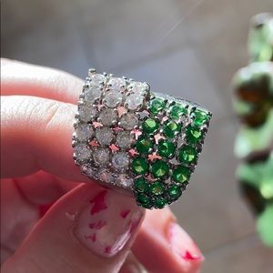 GREEN AND WHITE SILVER RING